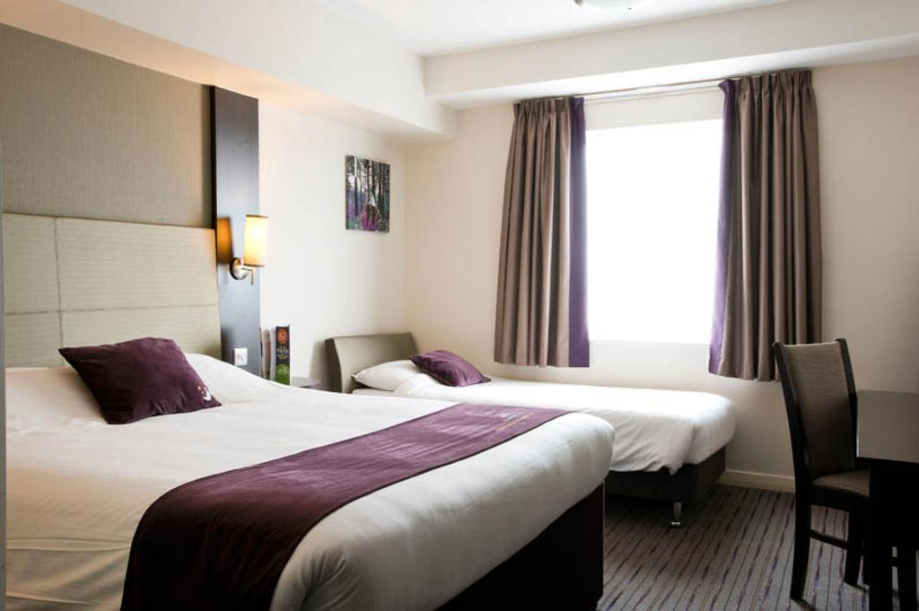 Premier Inn Glasgow Braehead エクステリア 写真